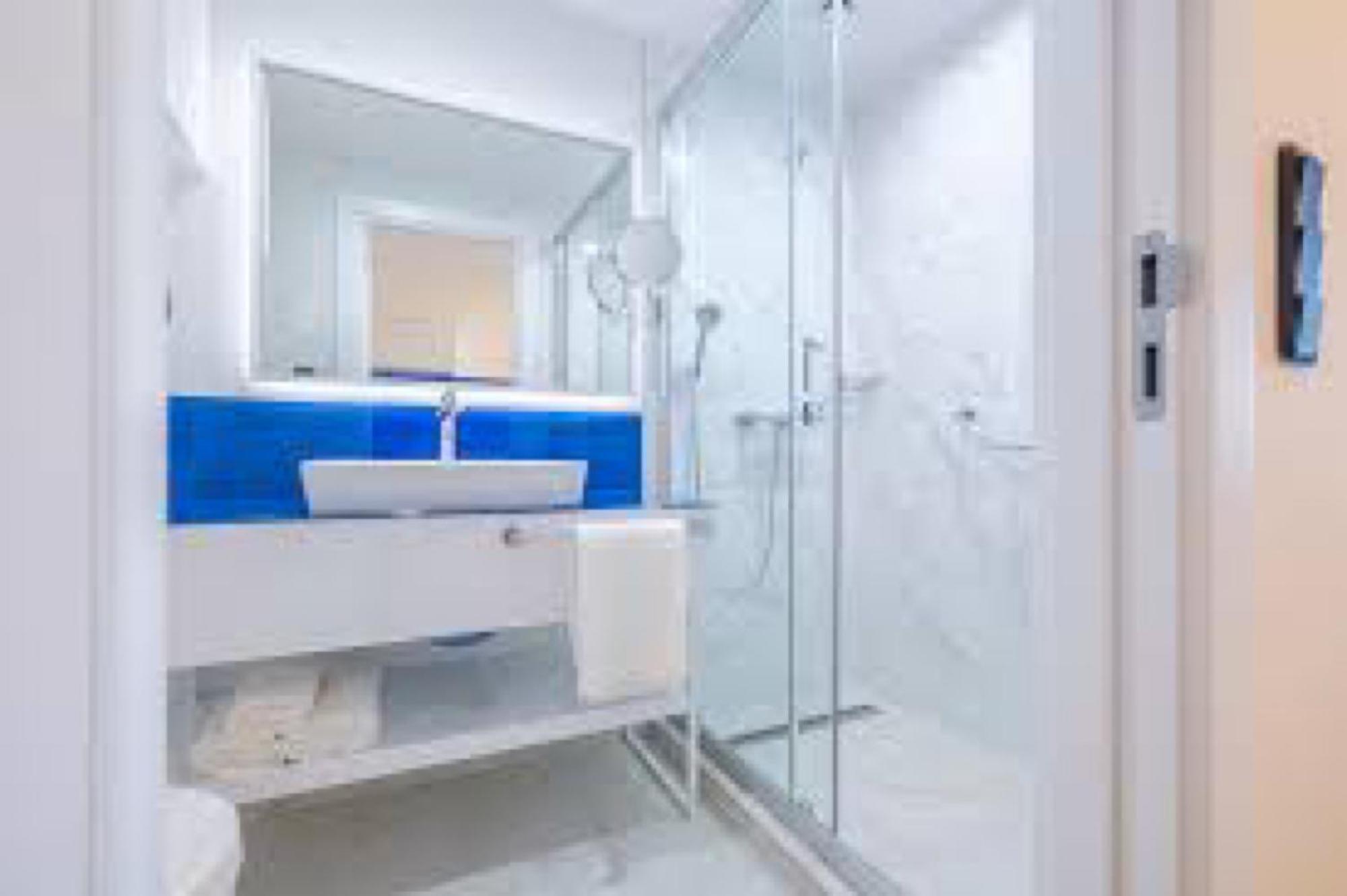 Sea View Orbi City Aparthotel Batumi Exterior photo