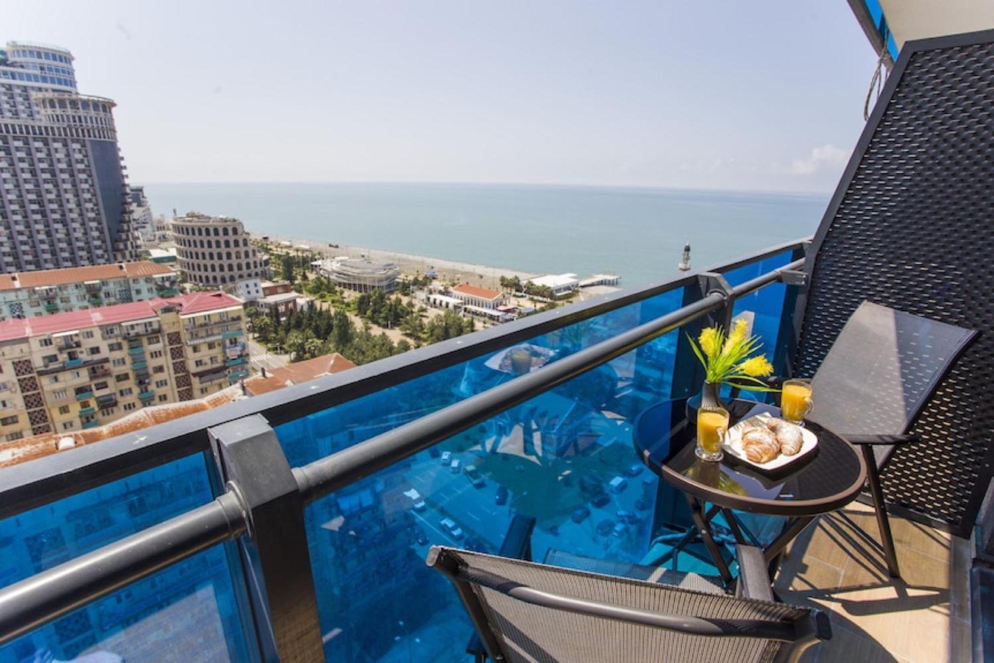 Sea View Orbi City Aparthotel Batumi Exterior photo